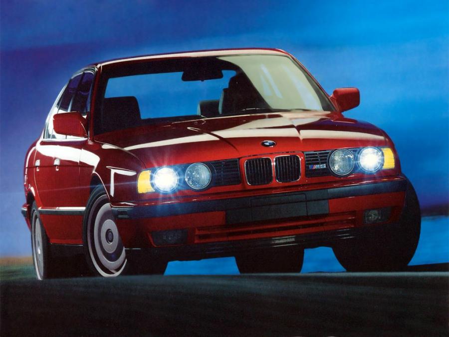  BMW M5 1989 года  (US) (фото 2 из 7)